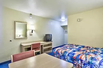 Hotel 6-youngtown, Az - Phoenix - Sun 2*