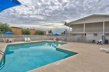 Hotel 6-youngtown, Az - Phoenix - Sun Youngtown