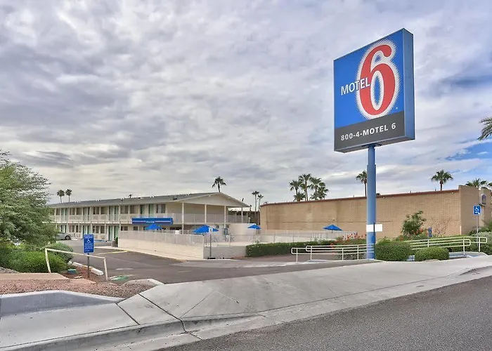 Hotel 6-youngtown, Az - Phoenix - Sun 2*